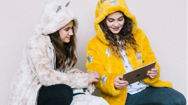how to get warm clothes rimworld